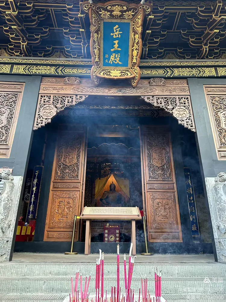 三清殿道观魅力四射